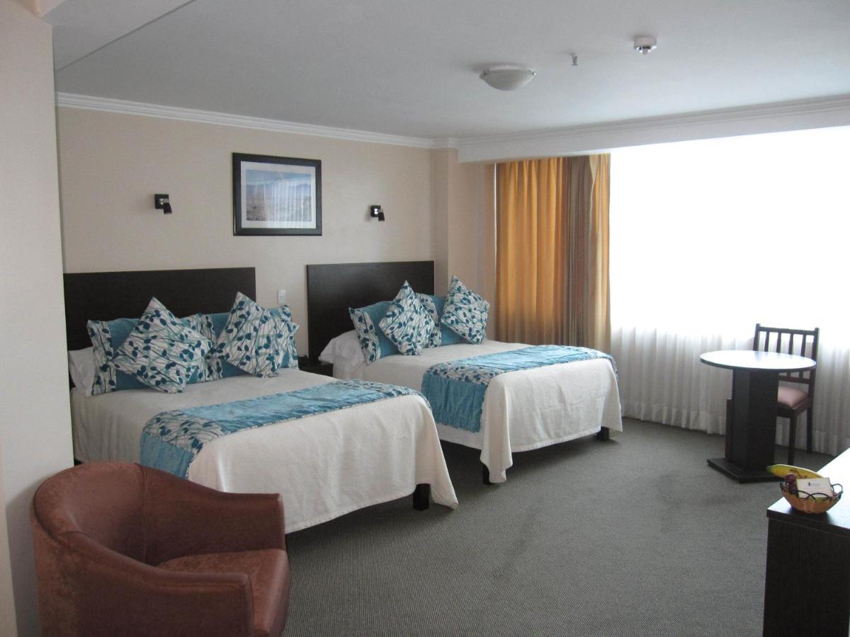 Hotel Novalux Ambato Habitación foto
