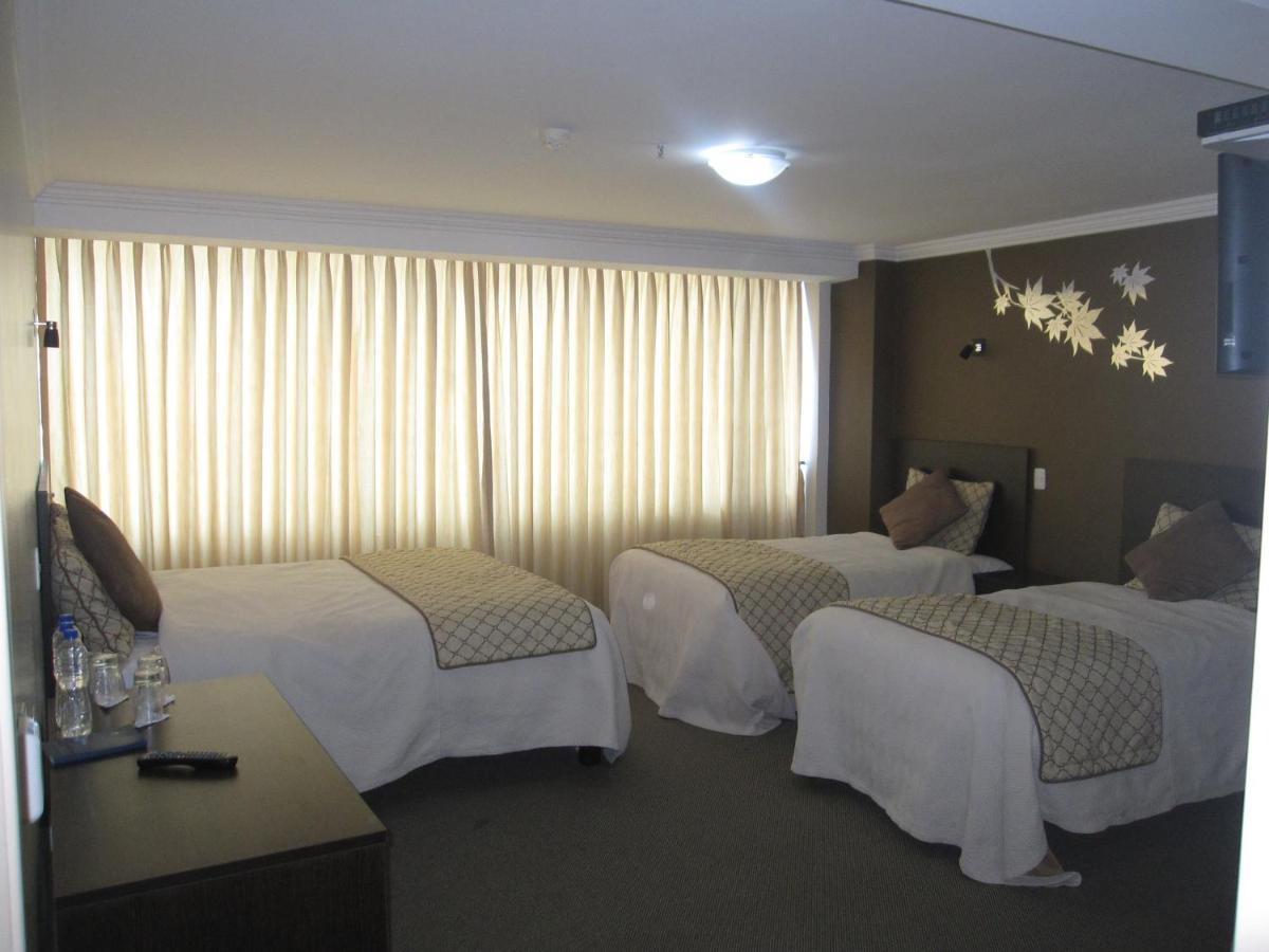 Hotel Novalux Ambato Exterior foto