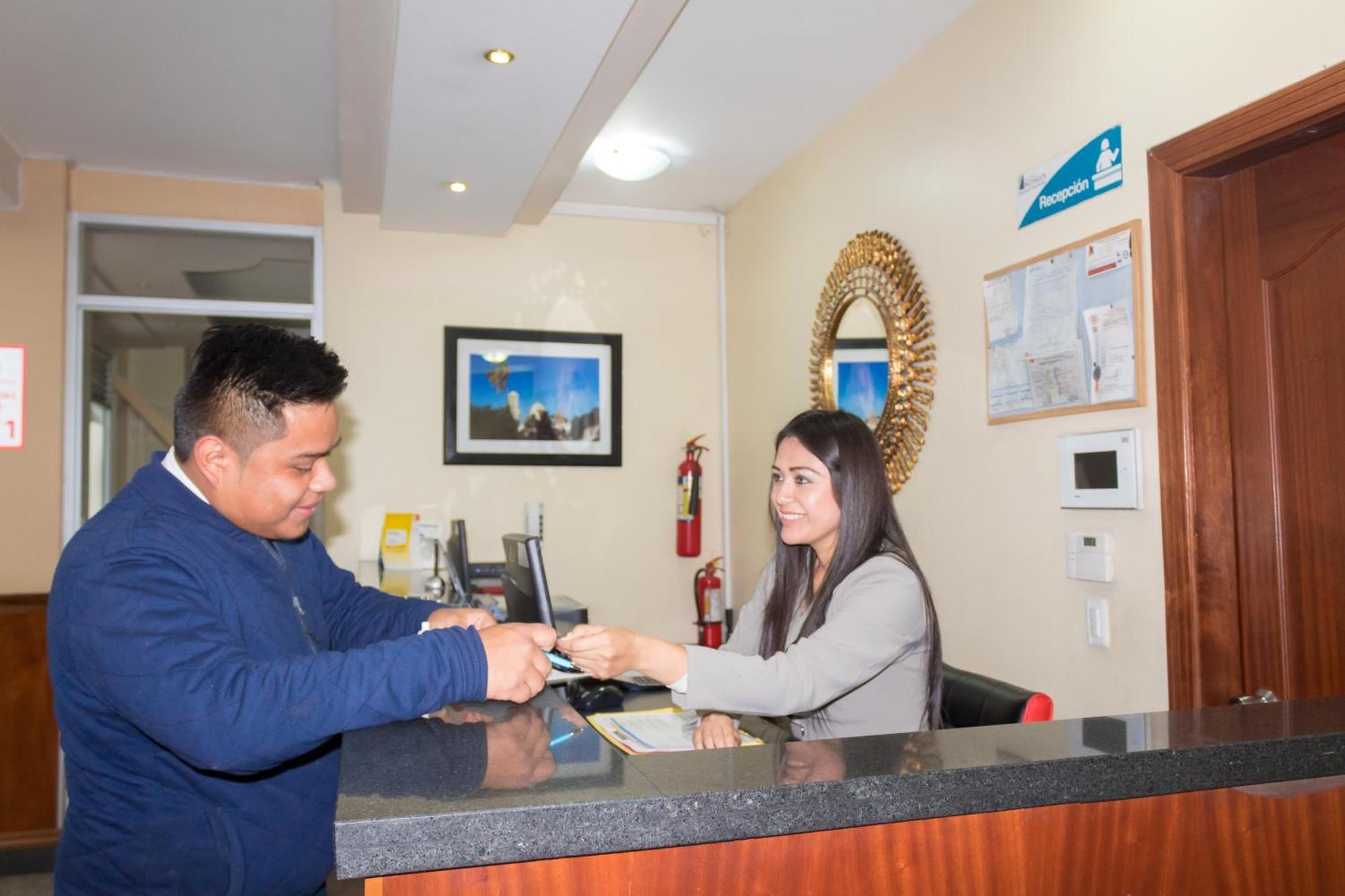 Hotel Novalux Ambato Exterior foto